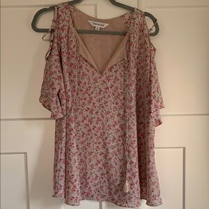 {DAVI & DANI} Pink Floral Cold Shoulder Top